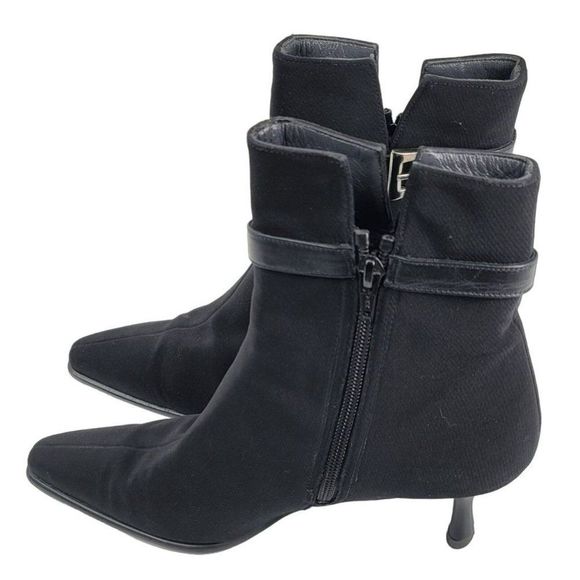 Stuart Weitzman Sync Gore-Tex Ankle Booties Leather Trim Heels Womens Size 7 1/2 - Picture 6 of 7